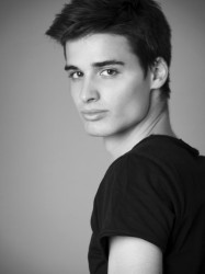 András